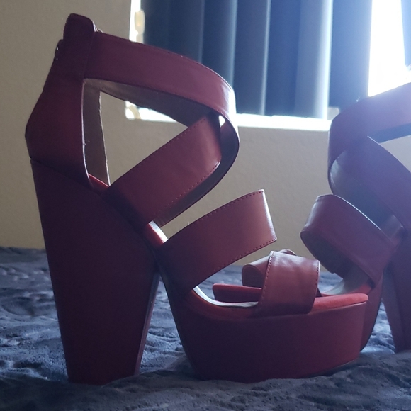 Micheal Antonio chunky strappy heels - Picture 3 of 14